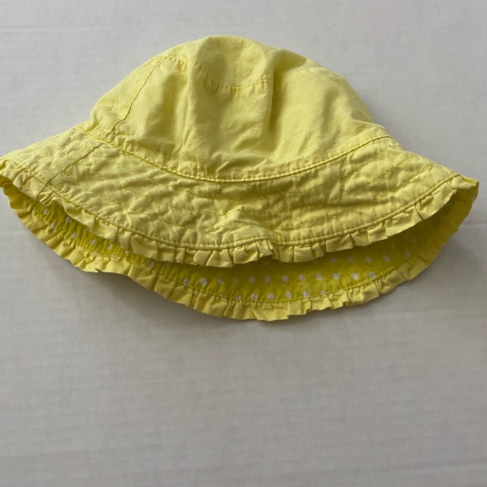 Yellow polka dot reversible or solid sun hat size 12-24 months